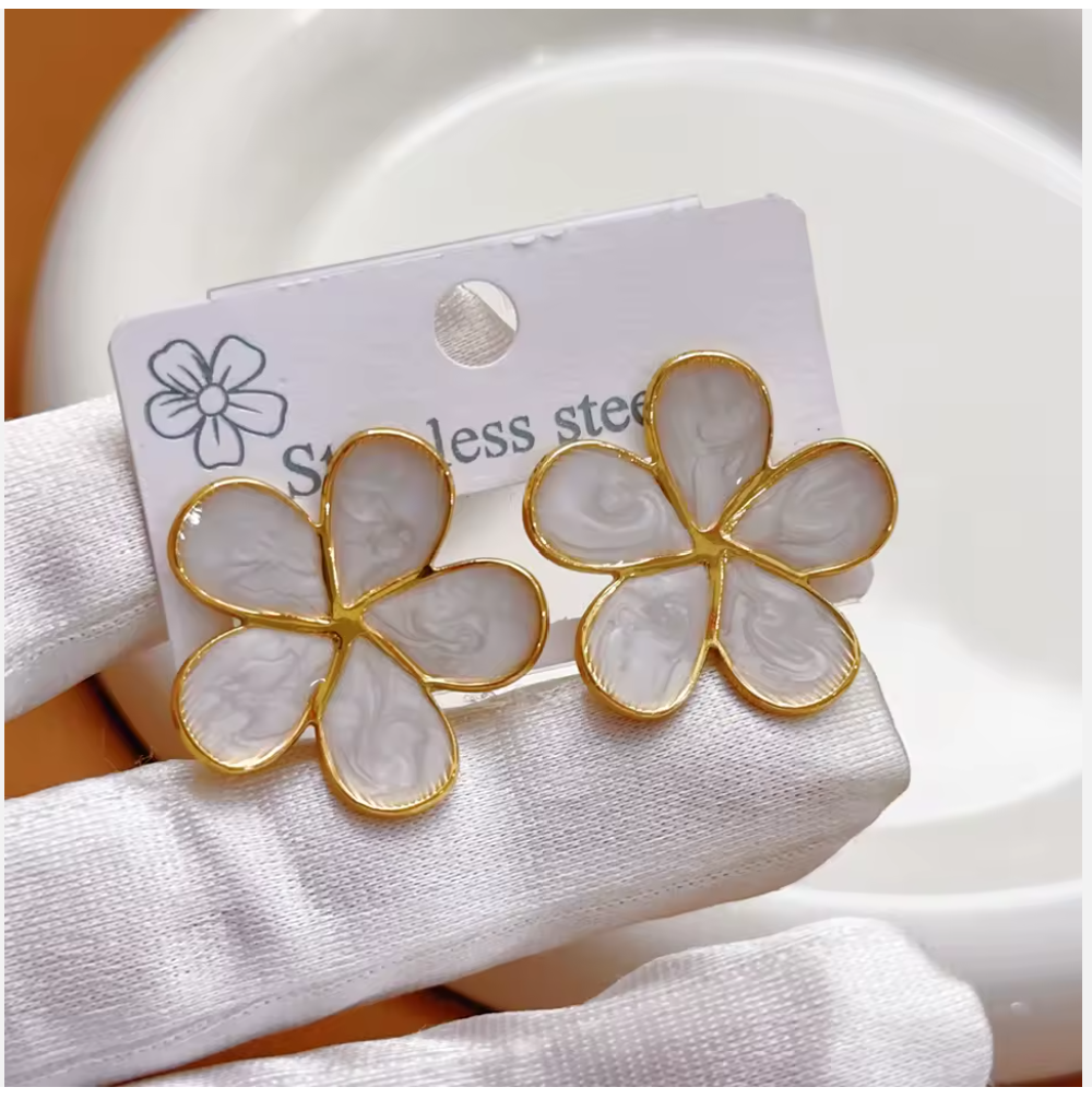 Flower Stud Earrings, Fashionable, Simple Stainless Steel, Metal Flower Shaped, Plum blossoms